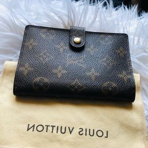 Authentic pre-owned Louis Vuitton agenda pm